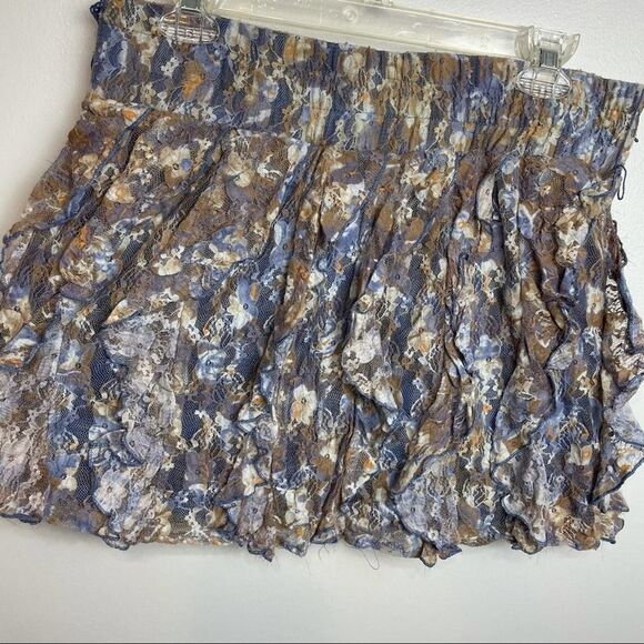 Rue 21 Floral Lace Mini Skirt Purple Beige White Stretchy Ruffles Layers size XL - Picture 3 of 8